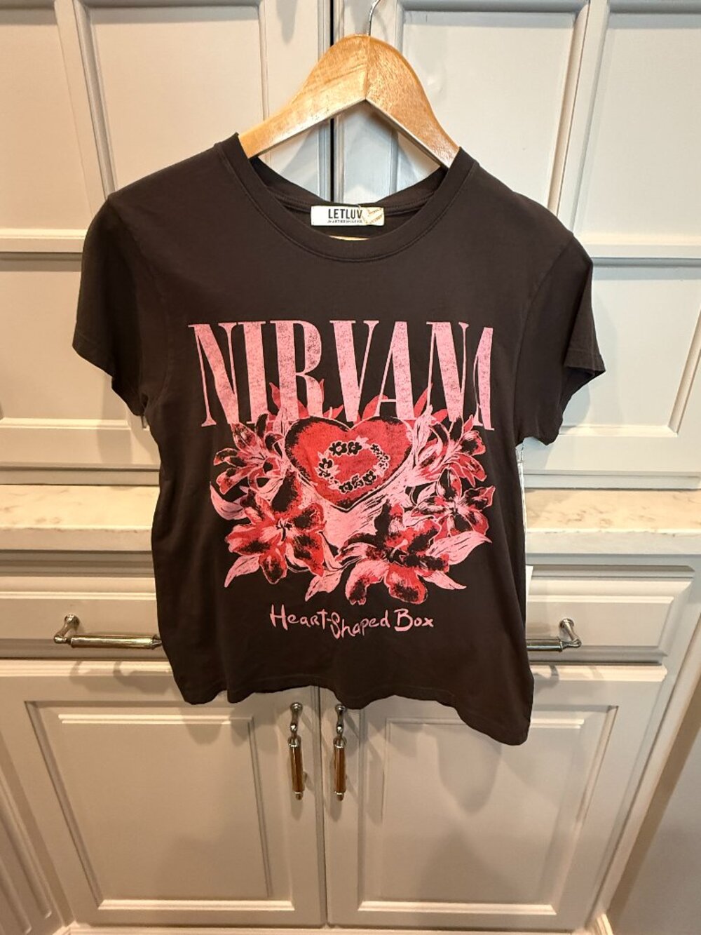 NWT Letluv Nirvana Heart-Shaped Box XXS Black Graphic Tee Anthropologie